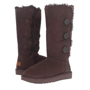 NWT UGG bailey button tall boots, chocolate